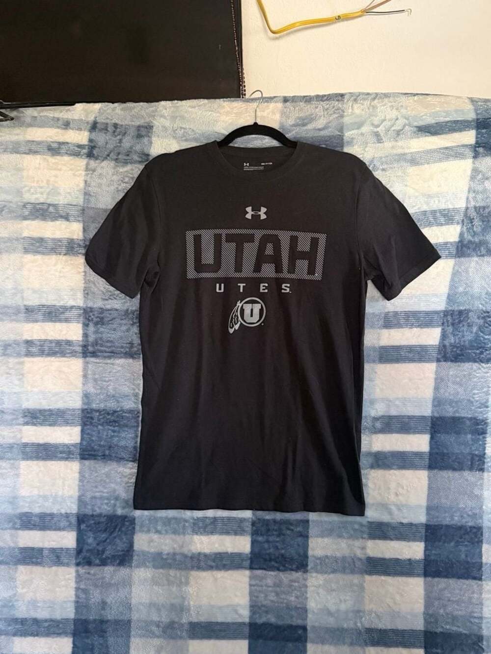 Under Armour Black Utah Utes Short Sleeve Graphic Tee